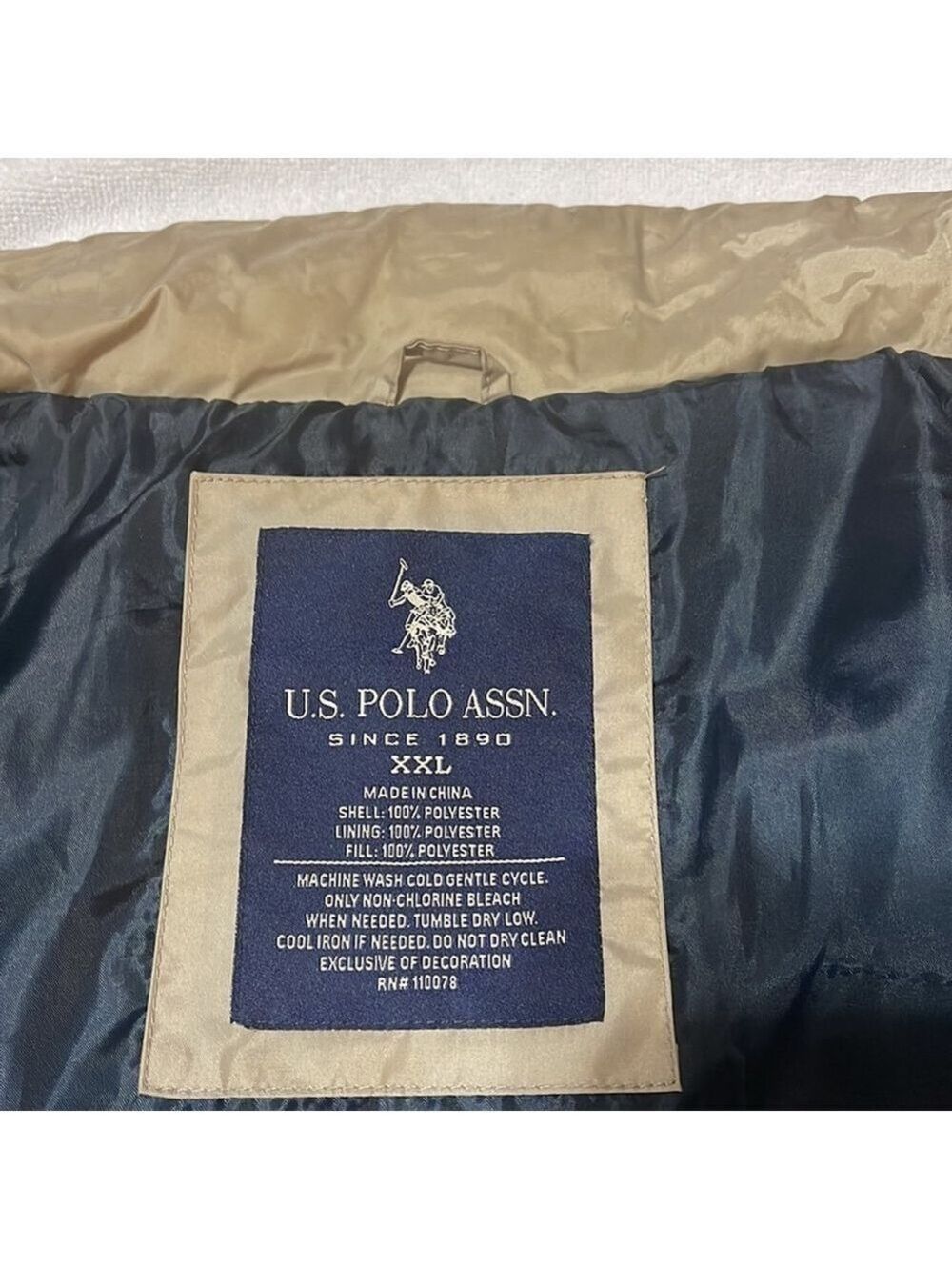 USPA US Polo ASSN. Puffer Vest Men's XXL Zip Up Tan/Khaki and Navy - Picture 6 of 8